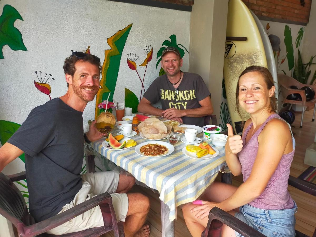 Lasindu Guest Ahangama Buitenkant foto