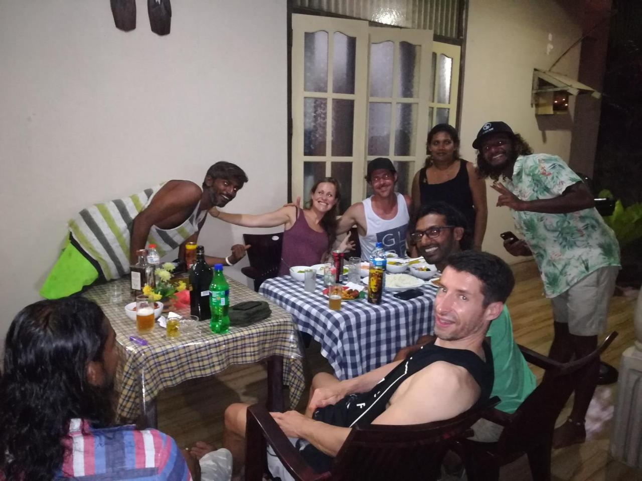 Lasindu Guest Ahangama Buitenkant foto