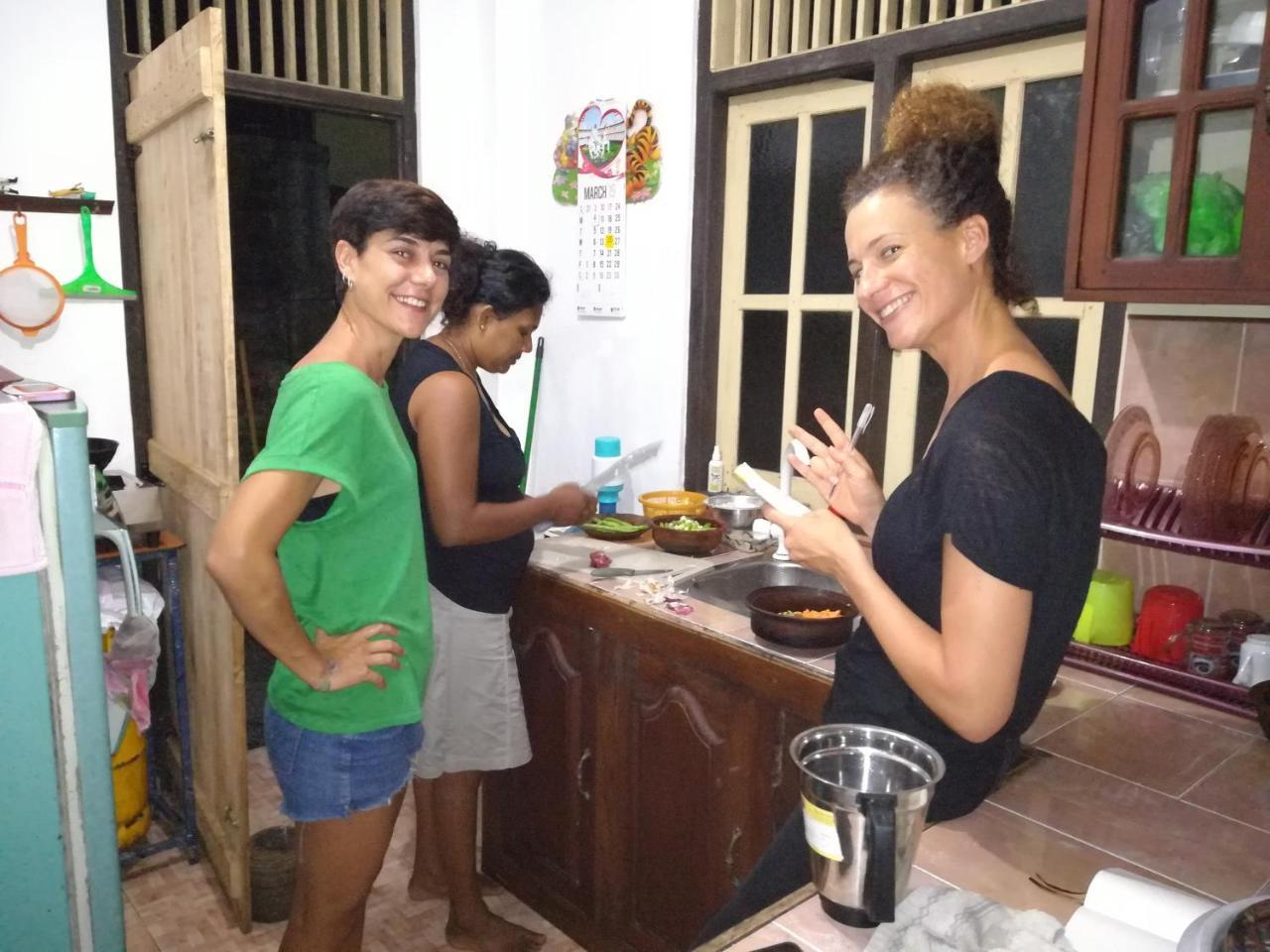 Lasindu Guest Ahangama Buitenkant foto