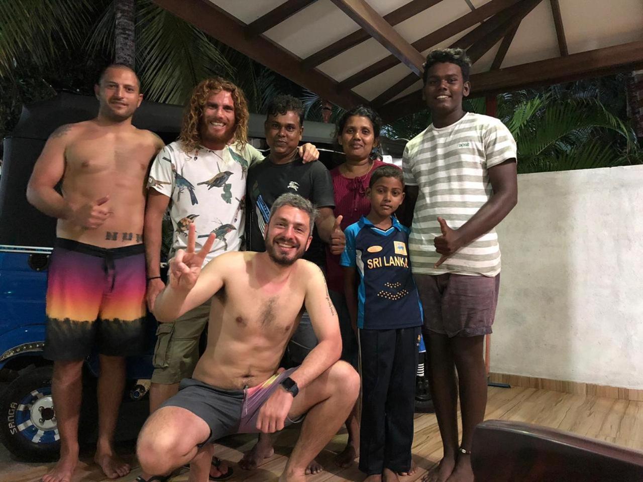 Lasindu Guest Ahangama Buitenkant foto