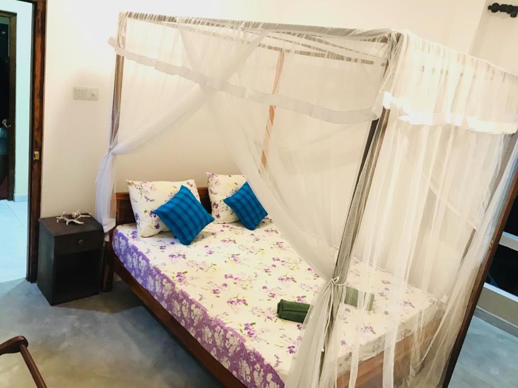 Lasindu Guest Ahangama Buitenkant foto