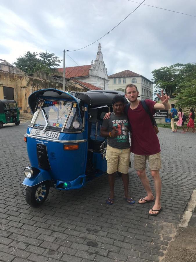 Lasindu Guest Ahangama Buitenkant foto
